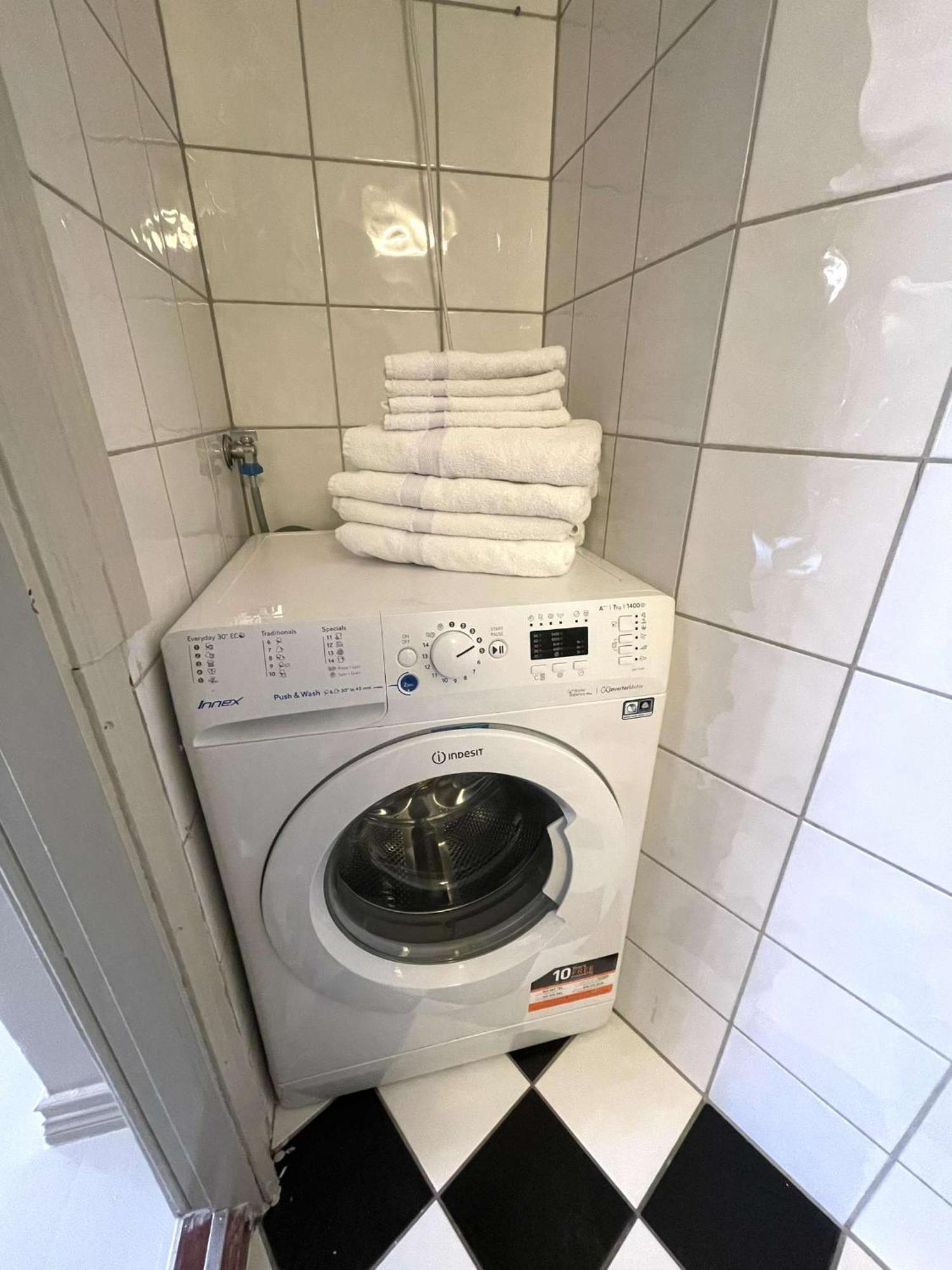Jugend 1903 Apartment Олесун Екстериор снимка