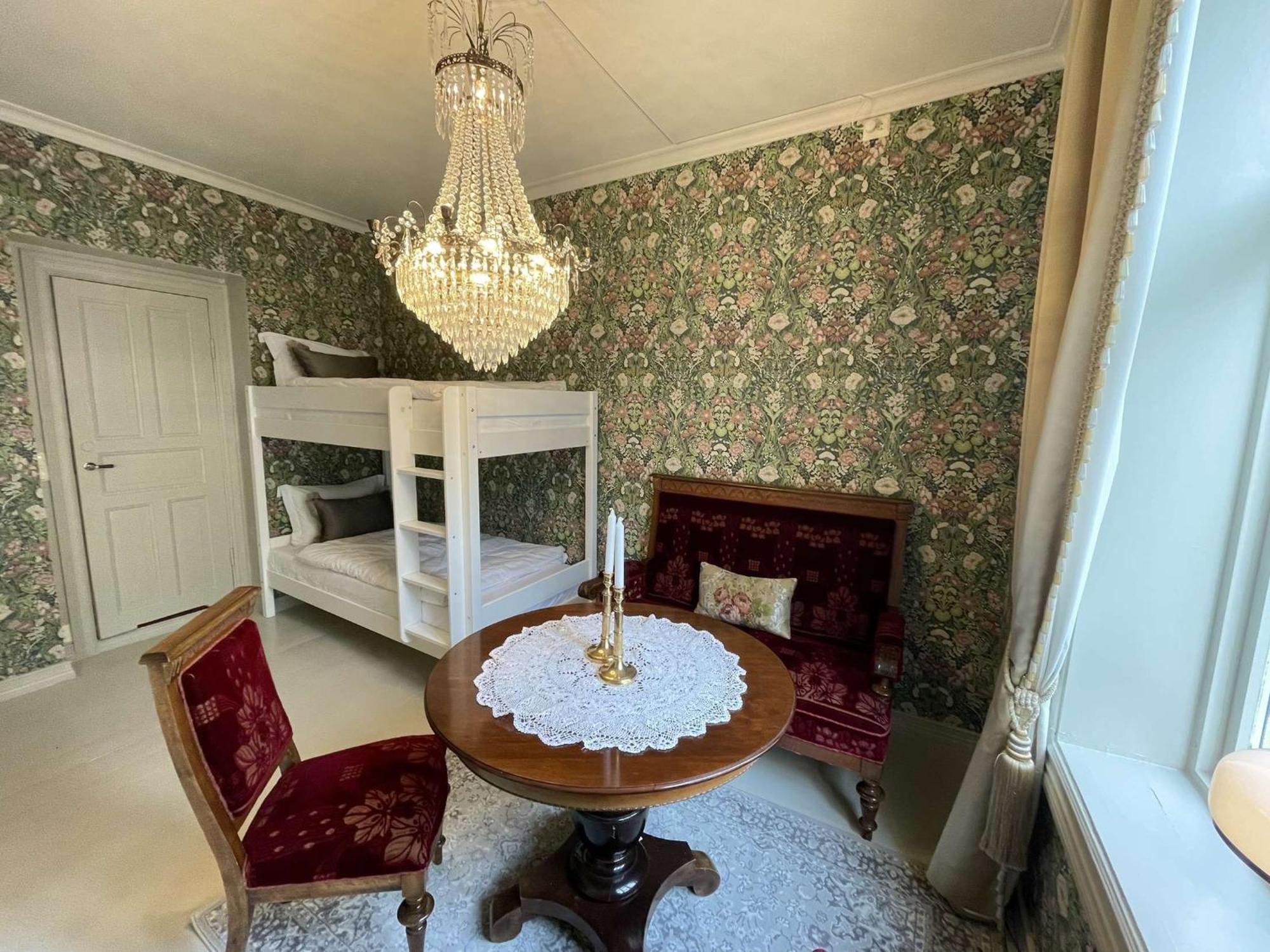 Jugend 1903 Apartment Олесун Екстериор снимка