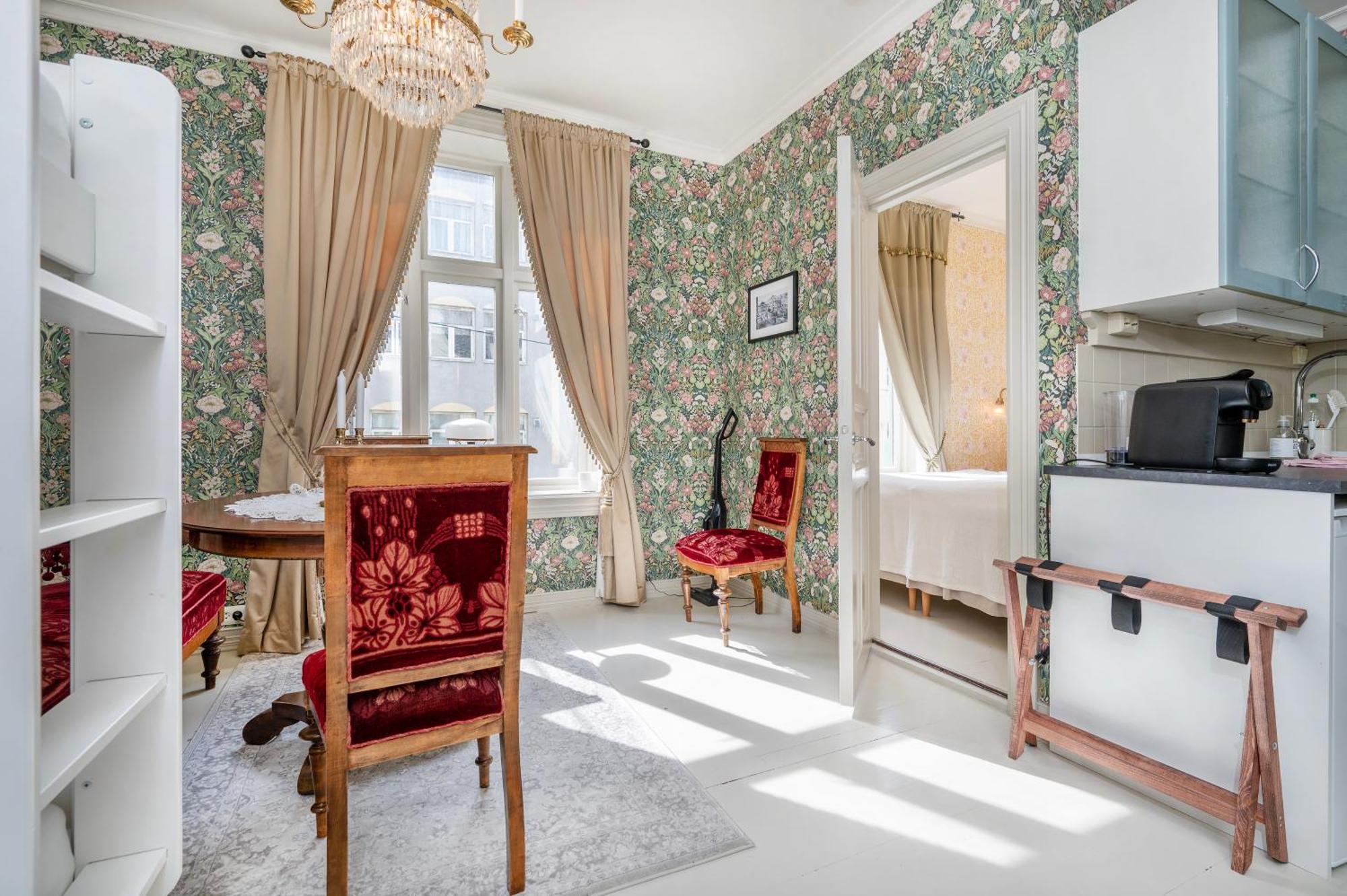 Jugend 1903 Apartment Олесун Екстериор снимка